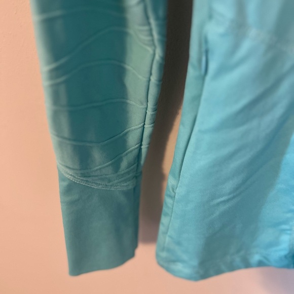 Title Nine Sunbuster Teal Long Sleeve Sun Shirt Small UPF $75 - Picture 4 of 6